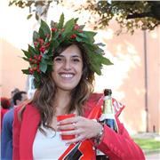 Insegnante di Lettere impartisce ripetizioni di Storia a studenti delle scuole secondarie di primo e secondo grado